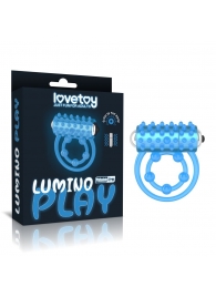 Голубое, светящееся в темноте виброкольцо Lumino Play Vibrating Penis Ring - Lovetoy - в Бийске купить с доставкой